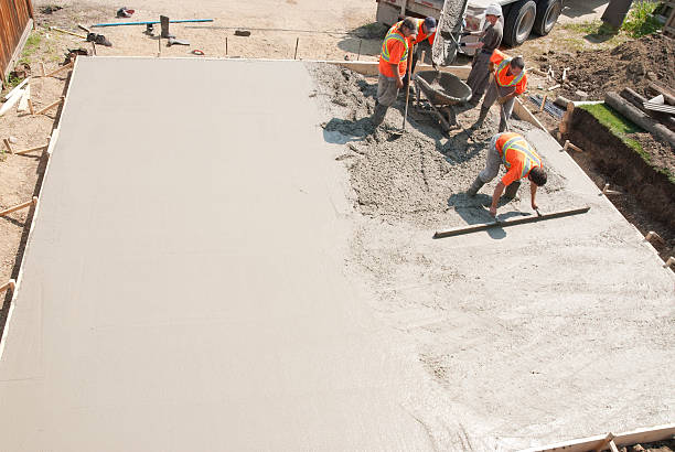 Best Concrete Sidewalk Installation in West Peoria, IL